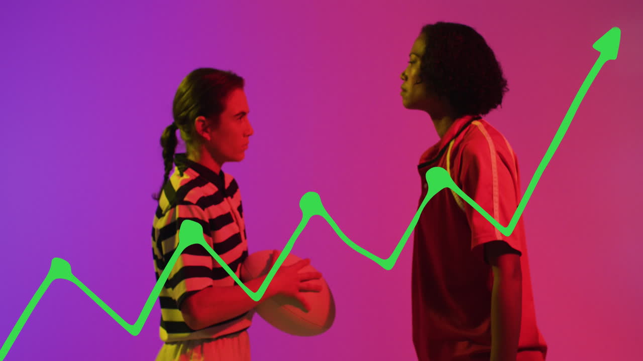 animación del procesamiento de datos sobre jugadoras de rugby en fondo de neón.