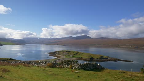 Lapso-De-Tiempo-Del-Punto-De-Horno-De-Cal-Ard-Neakie-En-El-Increíblemente-Hermoso-Lago-Eriboll-En-La-Ruta-De-La-Costa-Norte-En-Sutherland,-Escocia