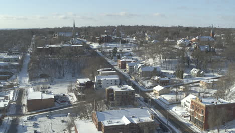 Vista-Aérea-Invernal-Del-Centro-De-Stillwater,-Minnesota