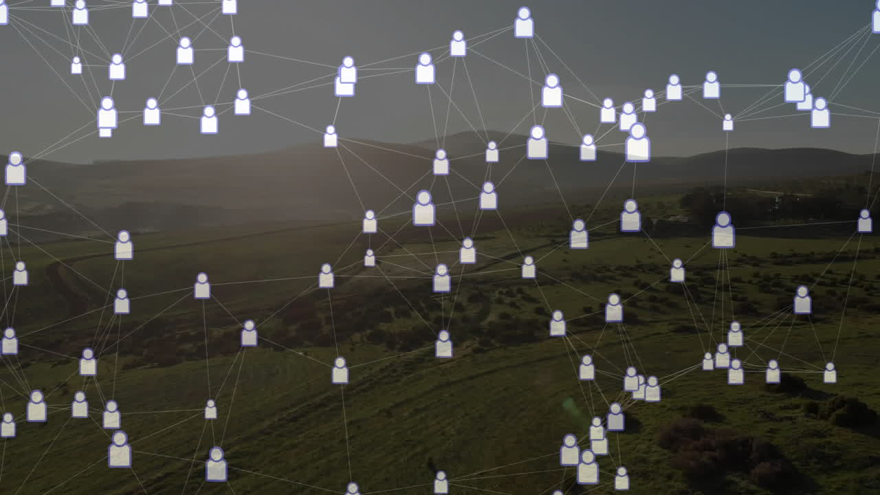 Animazione di rete di connessioni ed elaborazione dati su paesaggio.