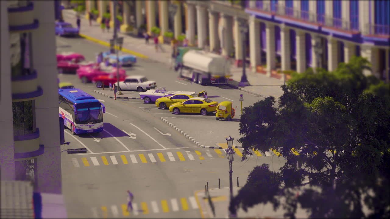 stop motion colorido, mundo en miniatura de coches antiguos parados en los semáforos de la ciudad en hora punta