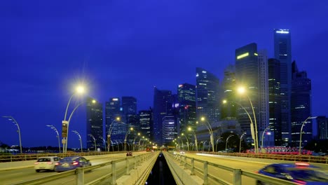 Skyline-Von-Singapur,-Aufgenommen-Vom-Esplanade-Drive-Im-Morgengrauen