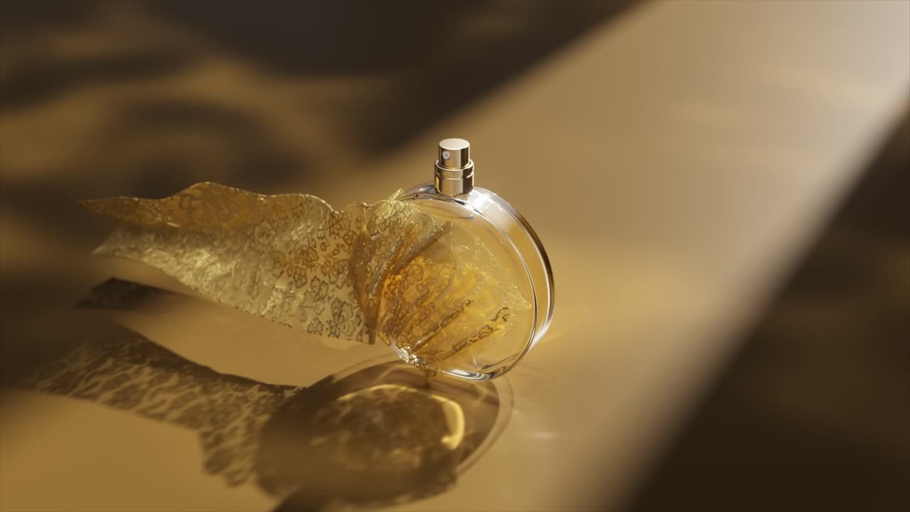 Bottiglia d'oro per il profumo