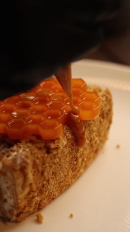 caramel honeycomb cake