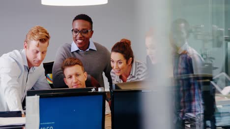 executives working together at the desk