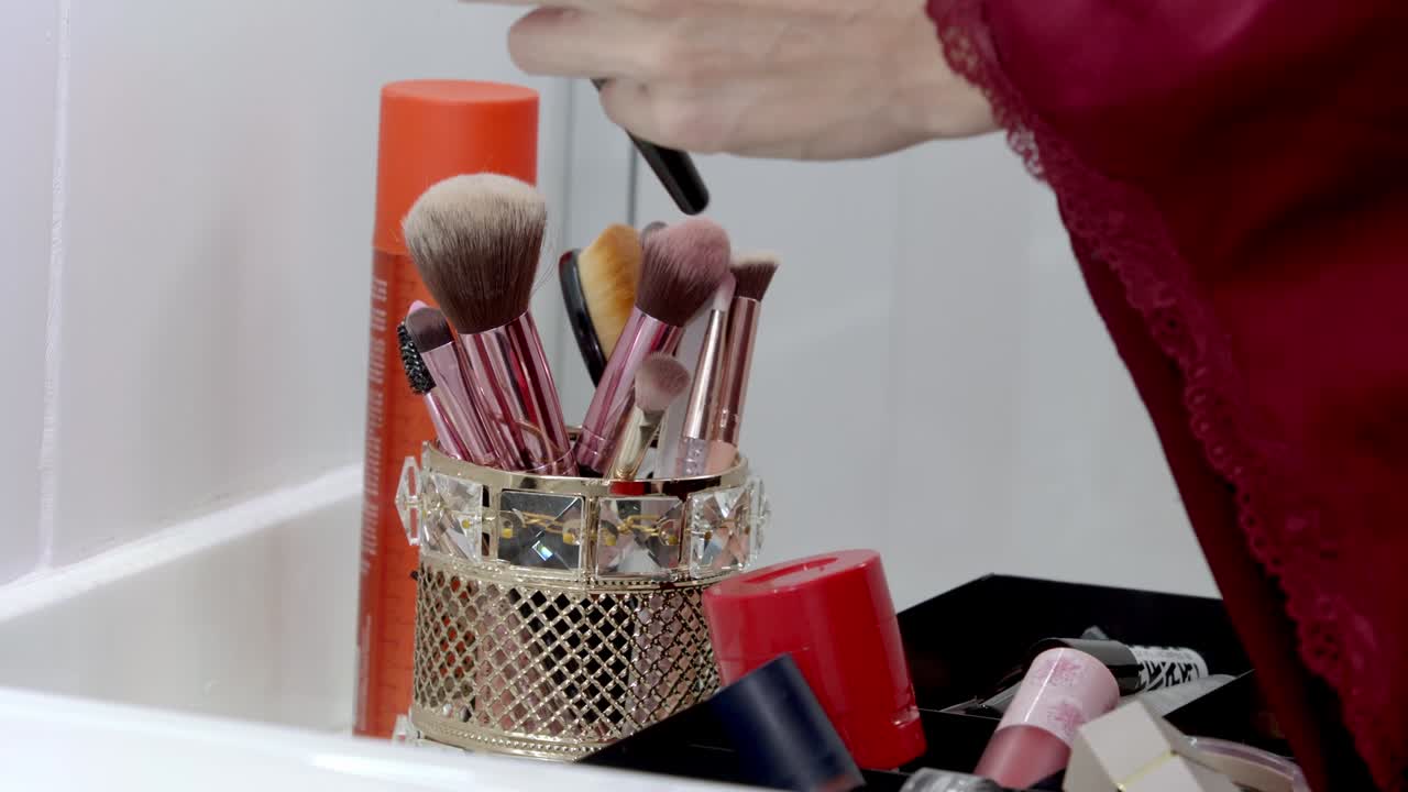 Various shapes and sizes of make-up brush designed for specific tasks