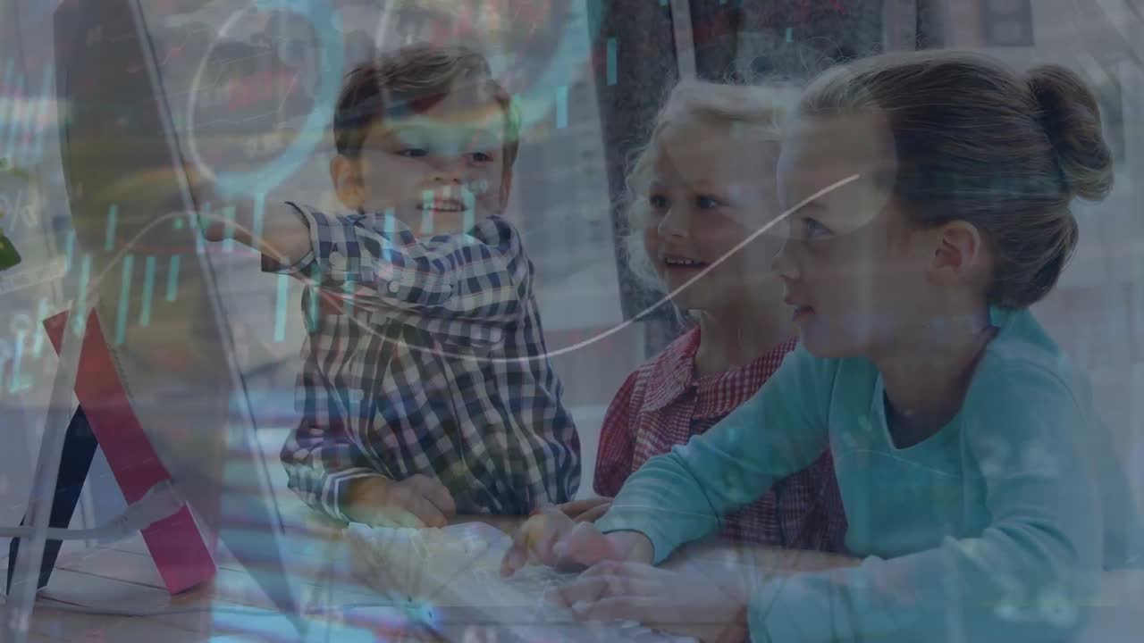 animación de gráficos en movimiento contra niños caucásicos aprendiendo con computadora