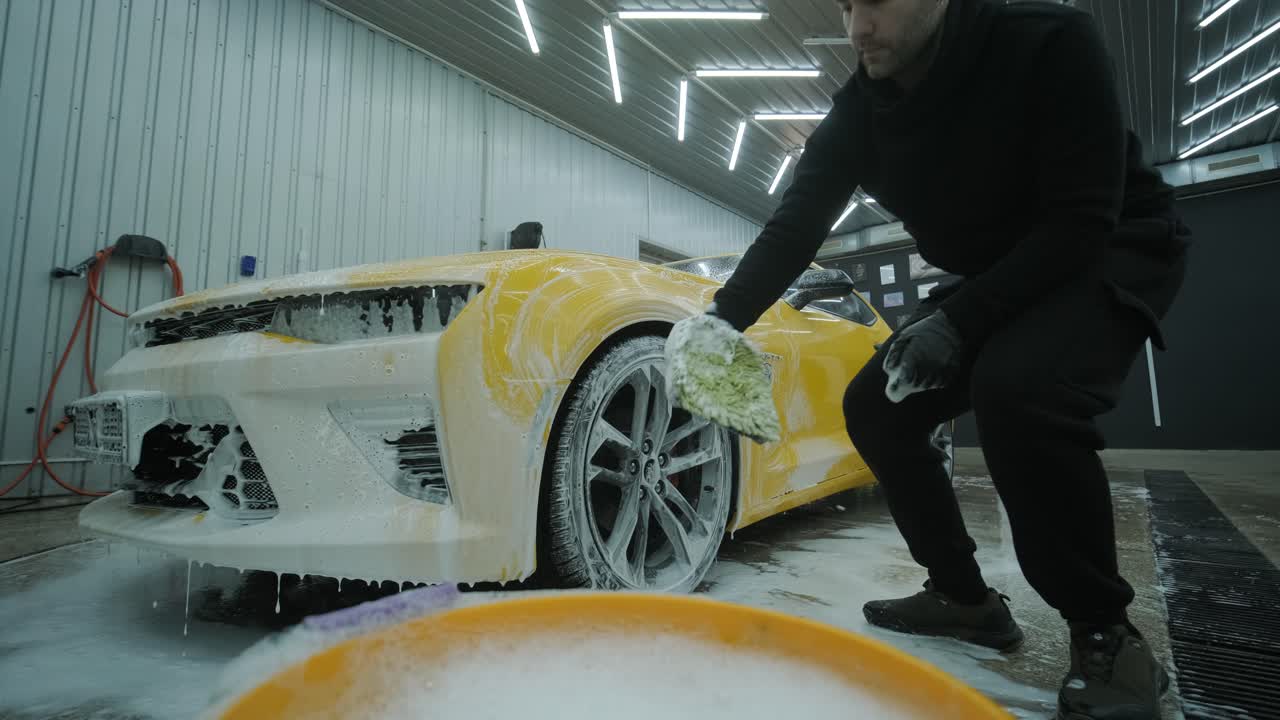 Professional Car Detailing – Washing, Ceramic Coating, and Interior Cleaning