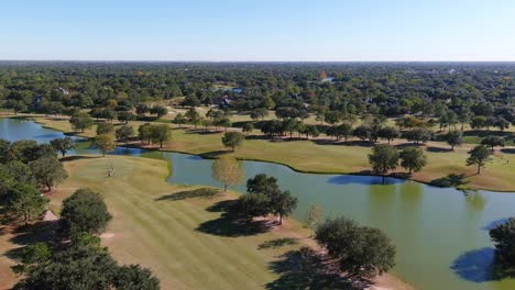 Drohnenflug-über-Den-Golfplatz-Von-Cinco-Ranch