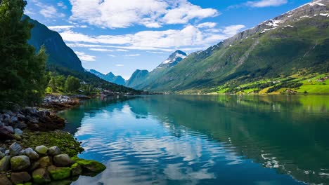 Wunderschöne-Natur-Norwegen.