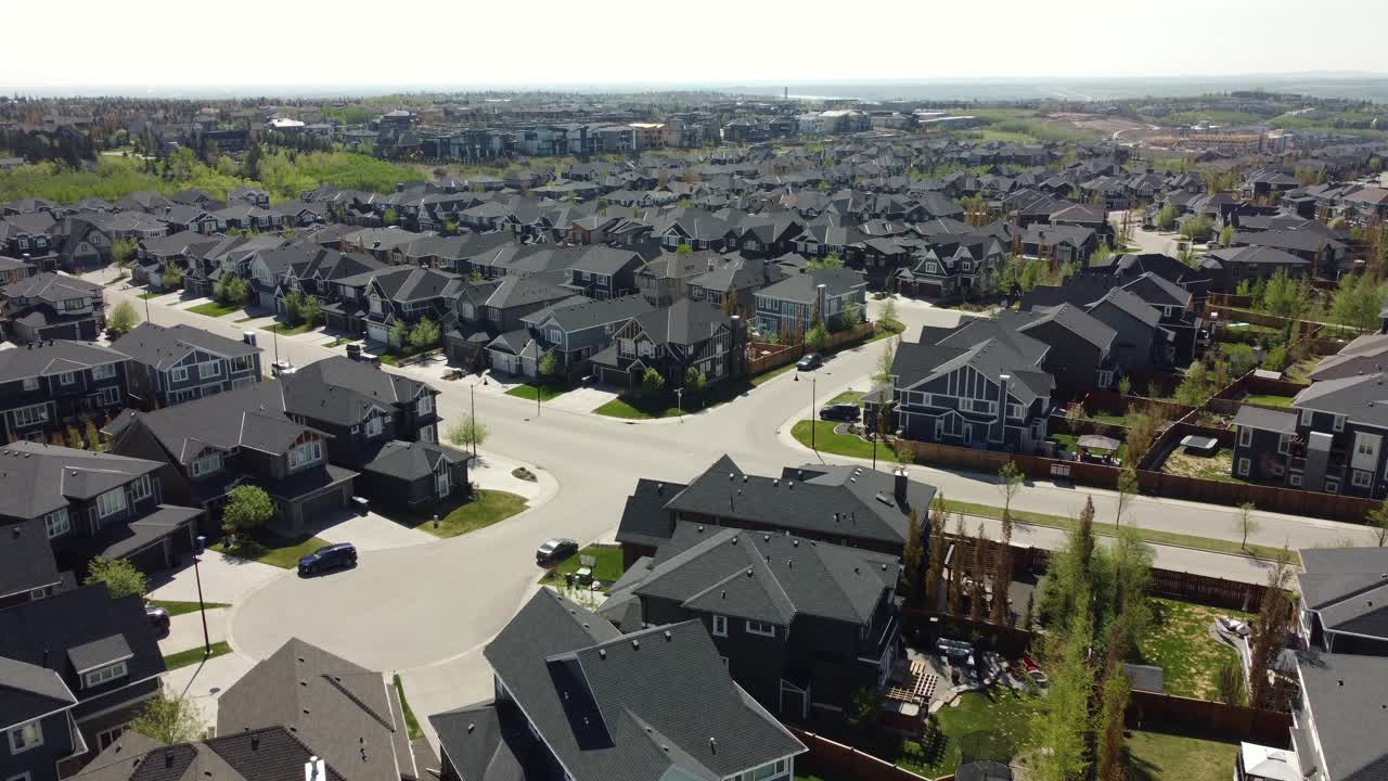 Aerial view of a suburban neighbourhood in Calgary, Alberta in summer.