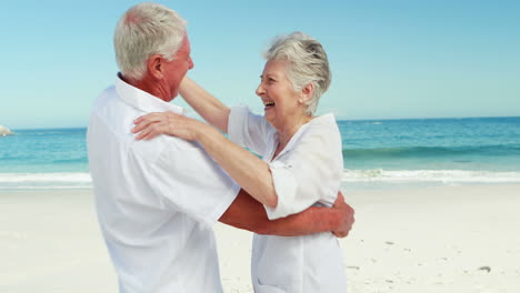 Senior-couple-dancing