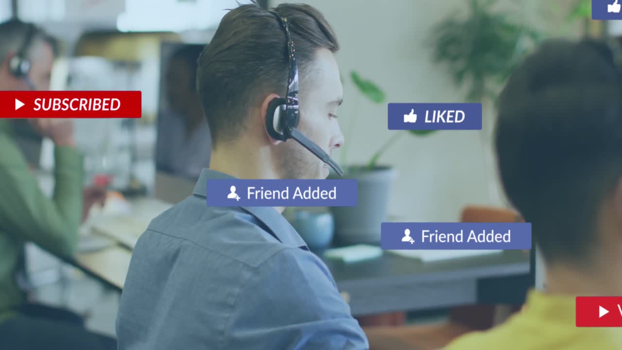 사무실에서 일하는 다양한 사업가들에 대한 미디어 아이콘의 애니메이션