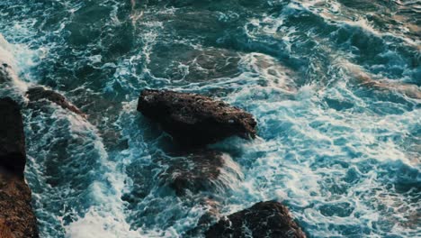 Waves-crashing-on-rocks,-Lisbon,-Portugal