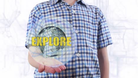 joven muestra un holograma del planeta tierra y el texto explorar