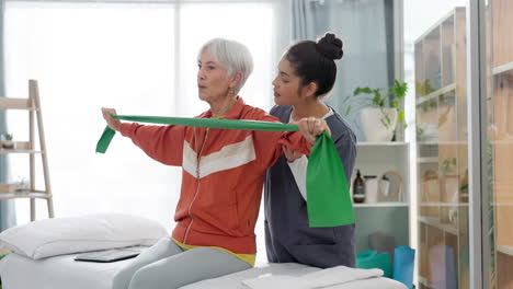 Senior-woman-doing-a-exercise-with-a-resistance