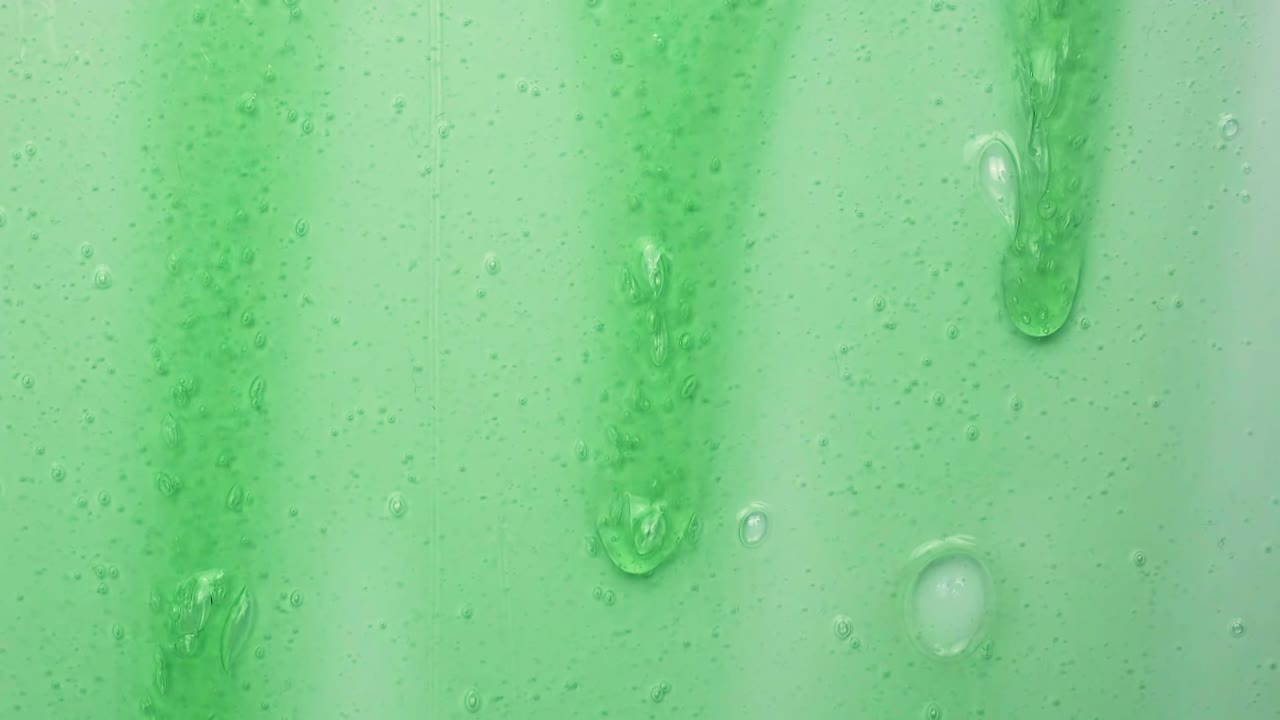 la textura de los cosméticos de gel de ducha. foco selectivo.