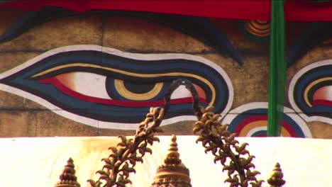 Monkey-jumps-on-the-Boudhanath-Stupa