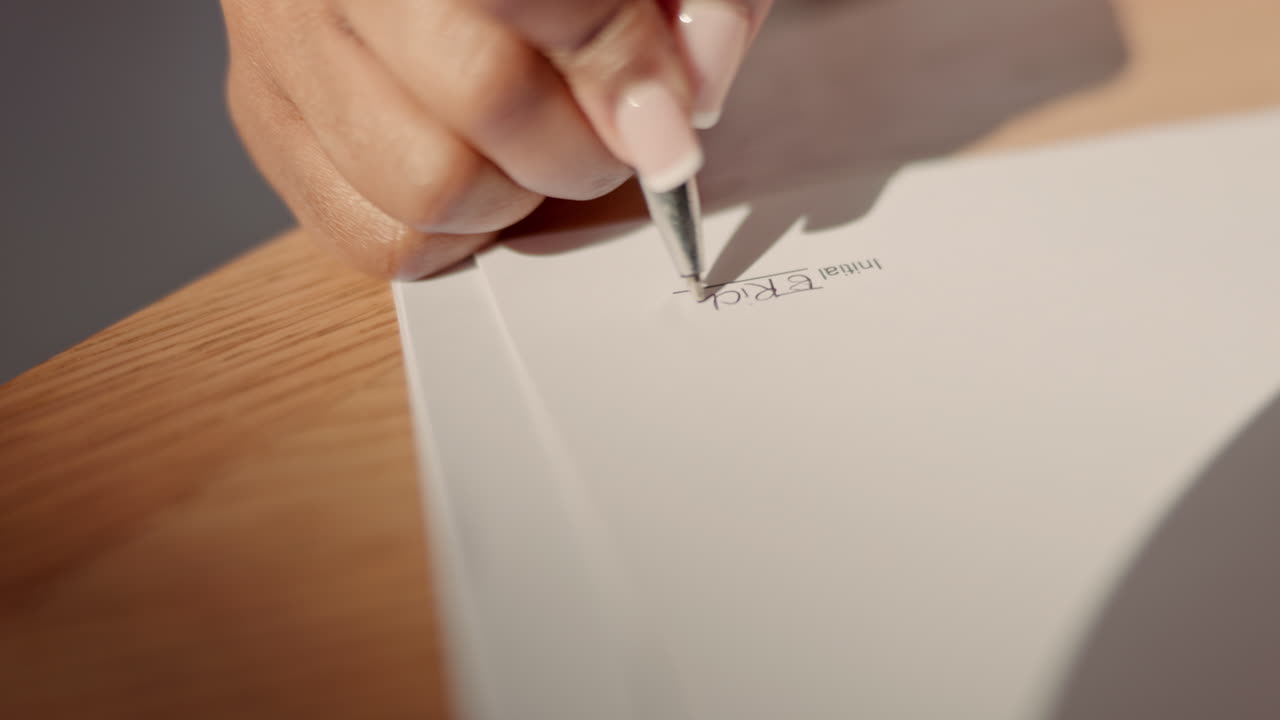 직원 의 서명, 계약 및 손