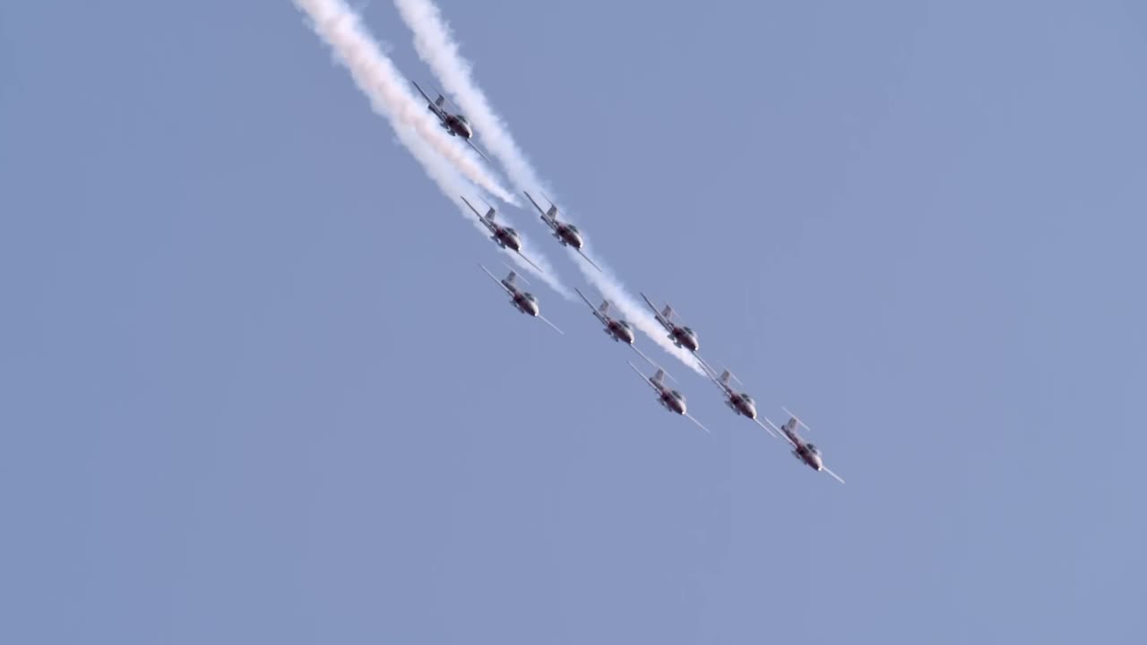 Formation Flight Aerobatics Airshow RCAF Snowbirds Demonstration Team