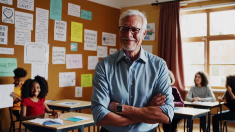 elderly man smiling in a group learning environment