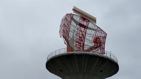 The-Bertem-radar-station-in-Belgium-is-key-for-national-defense-and-air-traffic-control,-equipped-with-advanced-technology-for-continuous-operation