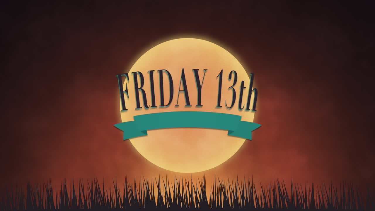 들판에 큰 달과 잔디가 있는 13일 금요일