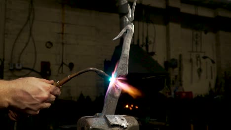 Blacksmith-Metal-Forging-In-120fps-Slow-Motion