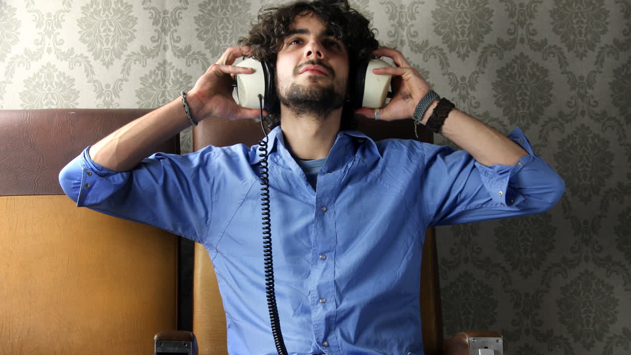 Man in Headphones 00