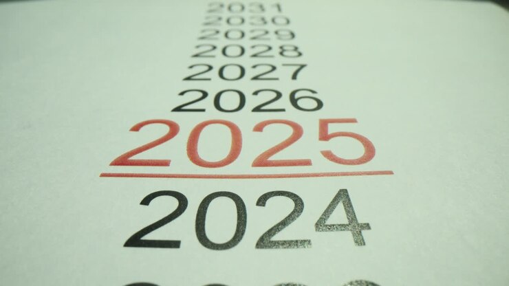 Calendar Years Focusing on 2025