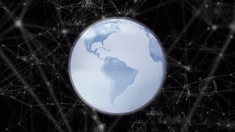 animación de un globo giratorio sobre una red de conexiones y procesamiento de datos sobre fondo negro
