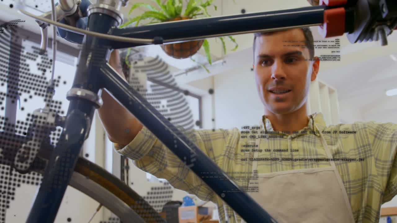 animación del procesamiento de datos financieros sobre mecánico masculino biracial que trabaja en el taller