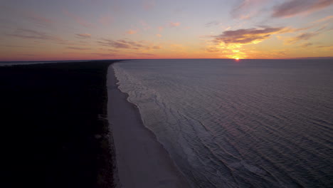 long sandy shore of krynica morska beach at