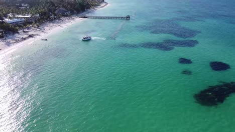 increíble imagen aérea de drones de la playa del mar