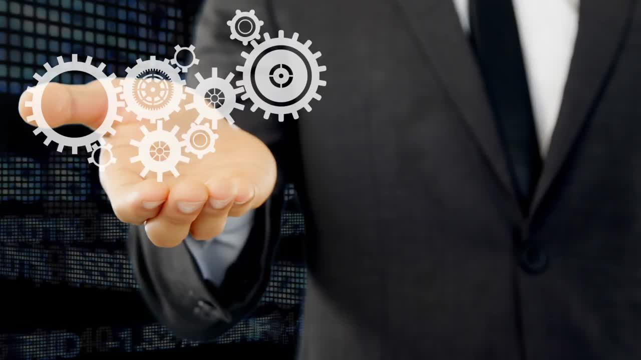 hombre con engranajes digitales