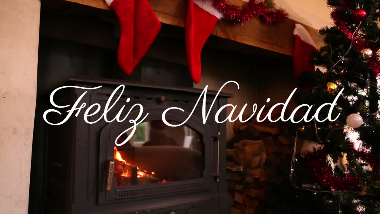 feliz navidad escrito sobre la chimenea en tiempo de navidad
