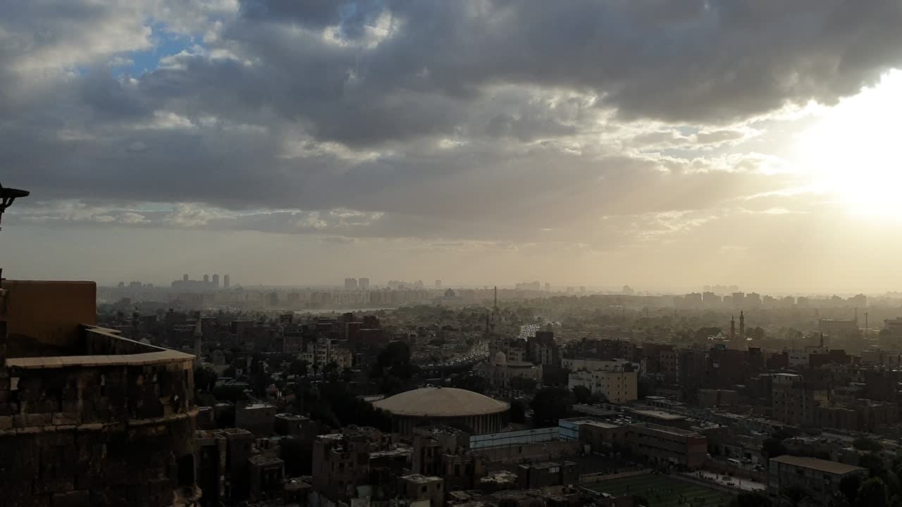 el cairo, la capital de egipto, vista superior del atardecer desde la mezquita de muhammad ali