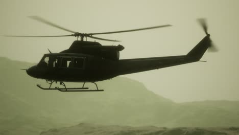 helicóptero militar de los estados unidos en vietnam.