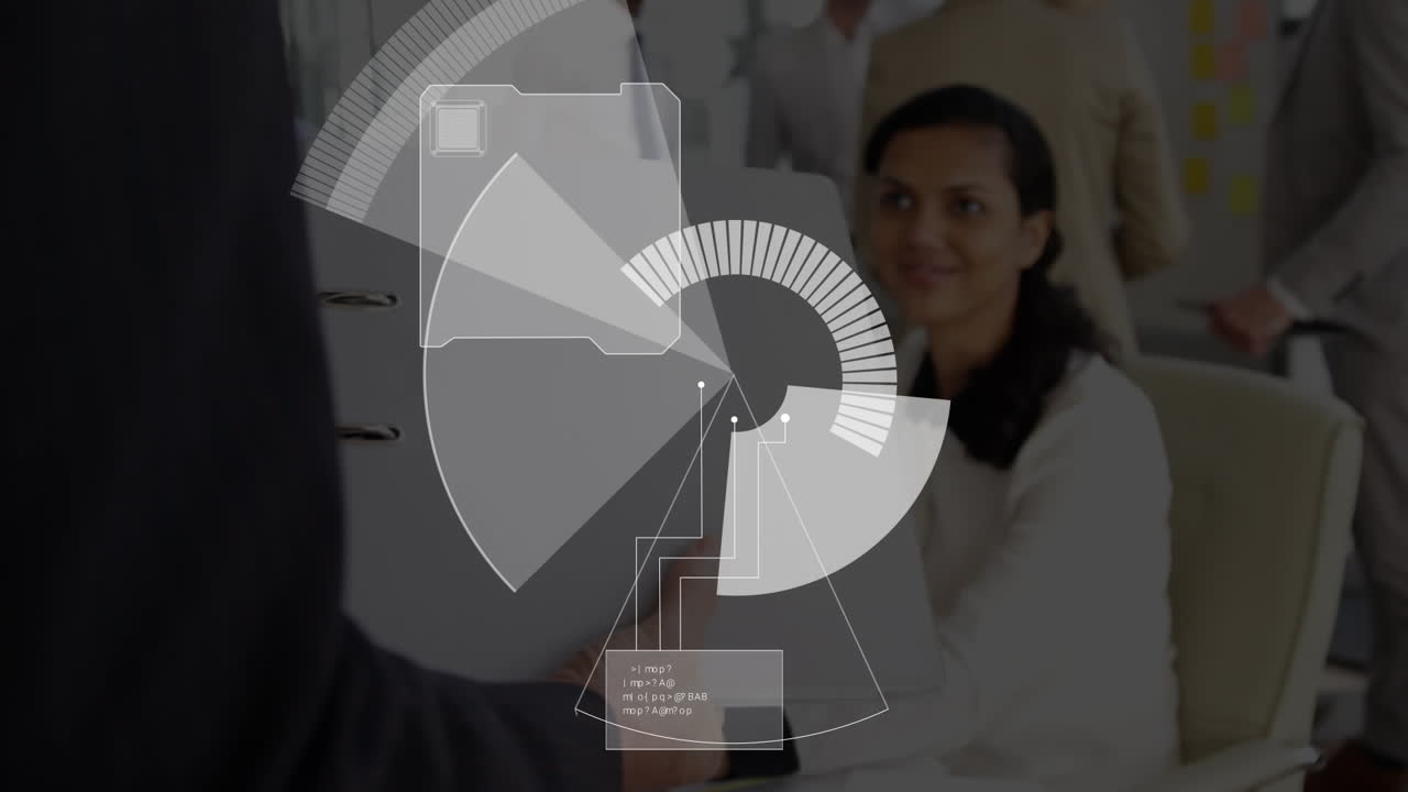 анимация сканирования и обработки данных над деловой женщиной