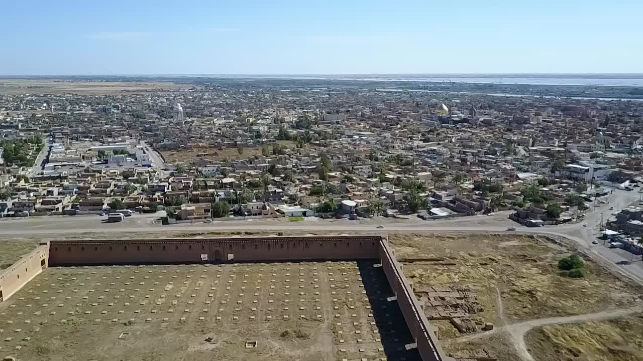Filmato aereo della Moschea di Malwiya a Samarra, Iraq