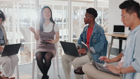 Geschäftsteam,-Besprechungs--Und-Laptop-Technologie