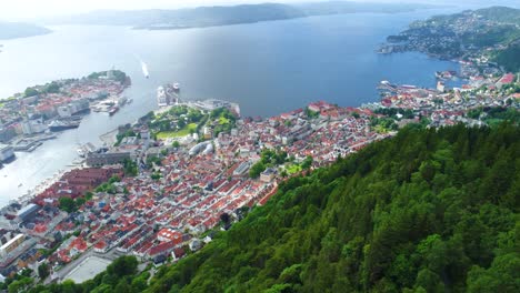bergen is a city and municipality in hordaland on the west coast of norway. bergen is the second-largest city in norway.