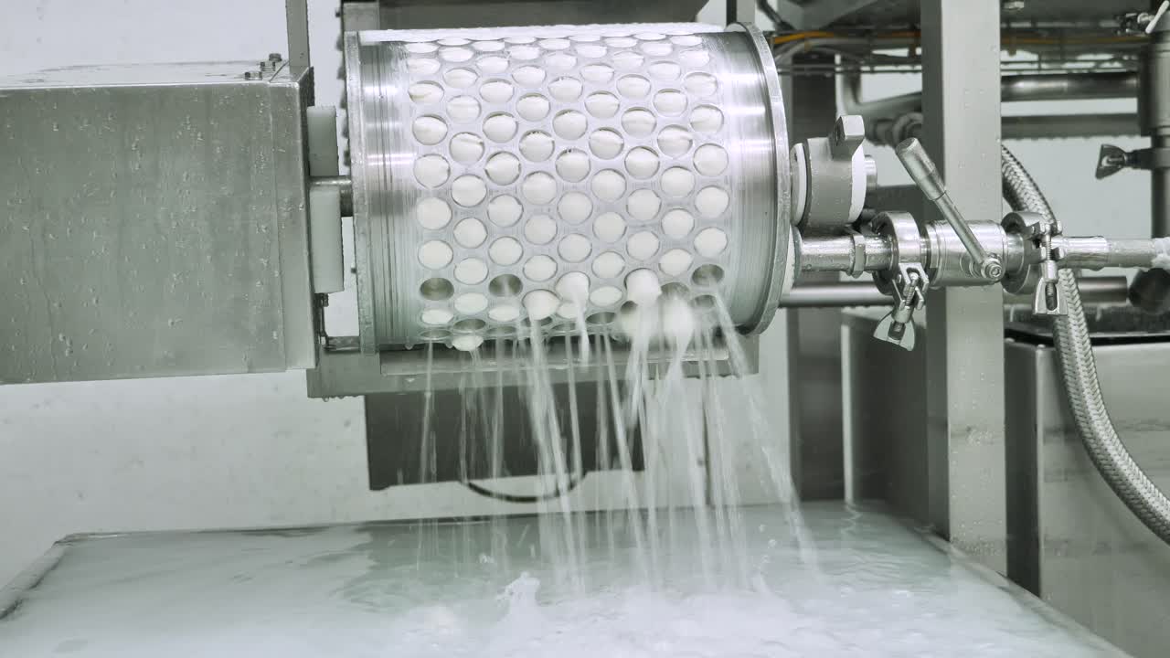 베이베 뮤차렐라 치즈 롱샷 만드는 치즈팩토리