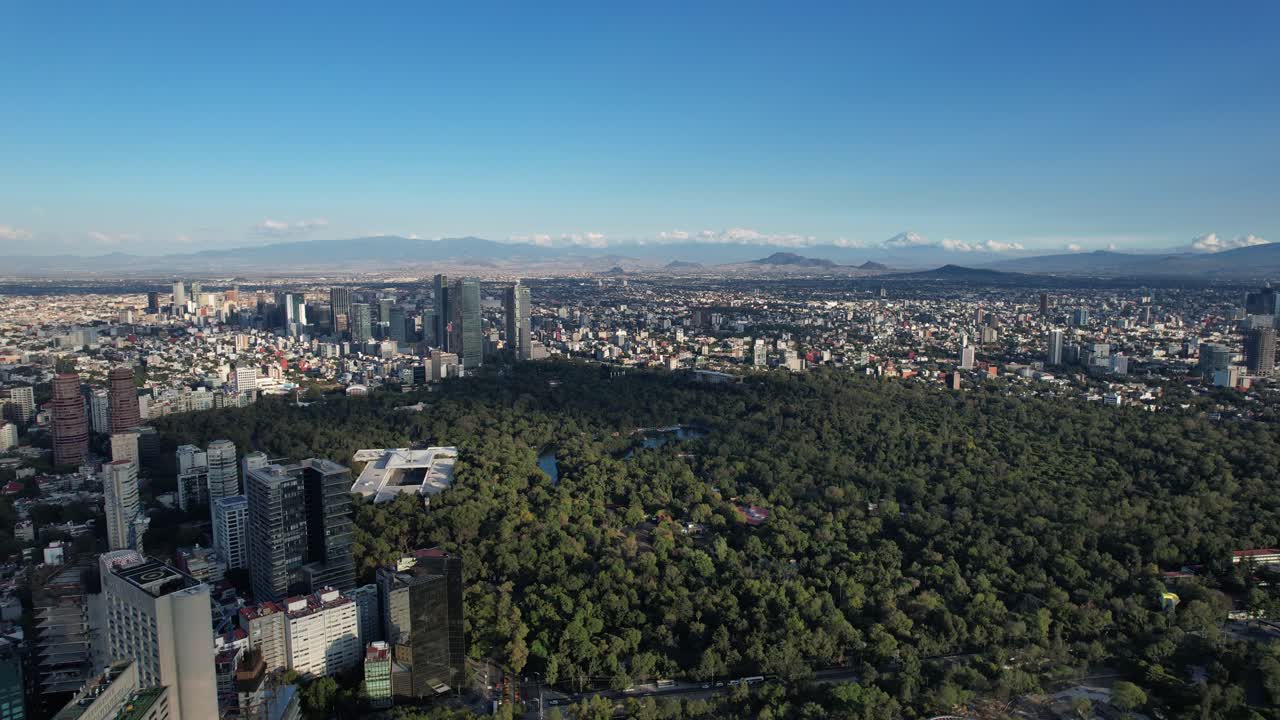 Shot of chapultepec bosque and lakes in mexico city at sunset