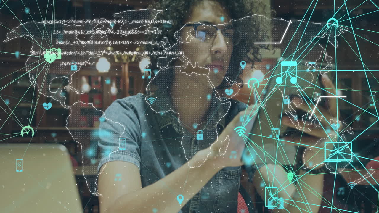 interactuando con la pantalla táctil, la persona procesando datos a través de la animación de la red global