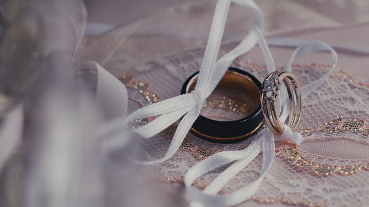 Wedding Ring - Groom And Bride Wedding Band With Ribbons