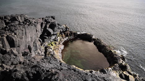 hermosa vista desde arriba de la lava brimketill