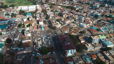 Luftaufnahme-Der-Stadt-Morogoro-In-Tansania