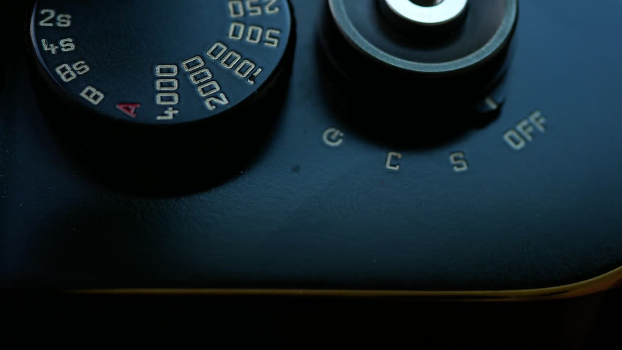 ajustar la velocidad de obturación de la cámara cara