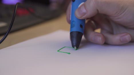 fallando al dibujar con una impresora de pluma 3d